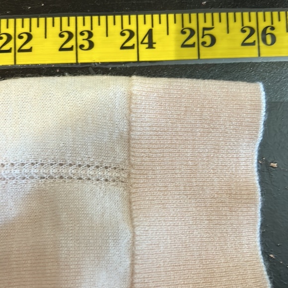 Banana Republic women’s extra fine merino wool size medium - Picture 8 of 8